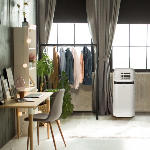 Кондиционер мобильный Electrolux Ice Column EACM-20 JK/N3 Кондиционер мобильный Electrolux Ice Column EACM-20 JK/N3